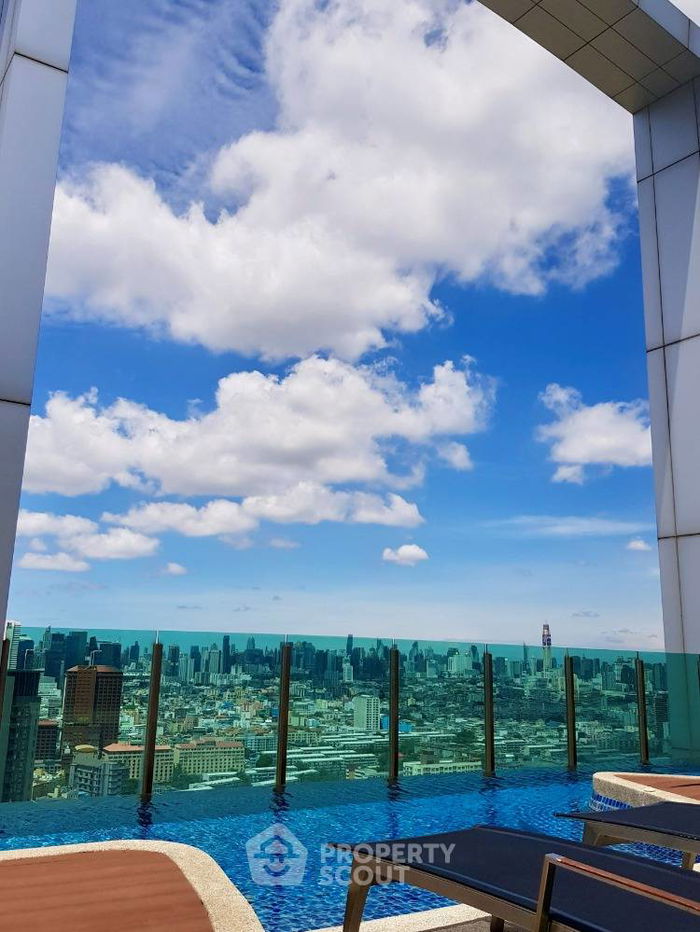 picture 2-BR Condo at Life Ratchadapisek near MRT Huai Khwang (ID 1363855) - 12/15