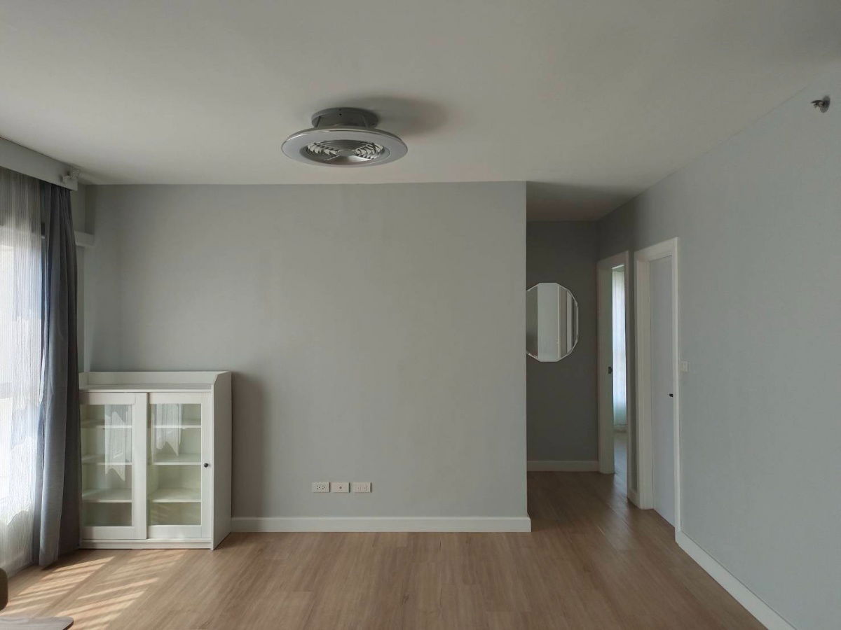 picture Two-bedroom unit for Rent in S and S Sukhumvit Condominium, near BTS Punnawithi and Udomsuk Stations, and True Digital Park Shopping Mall - 1/9
