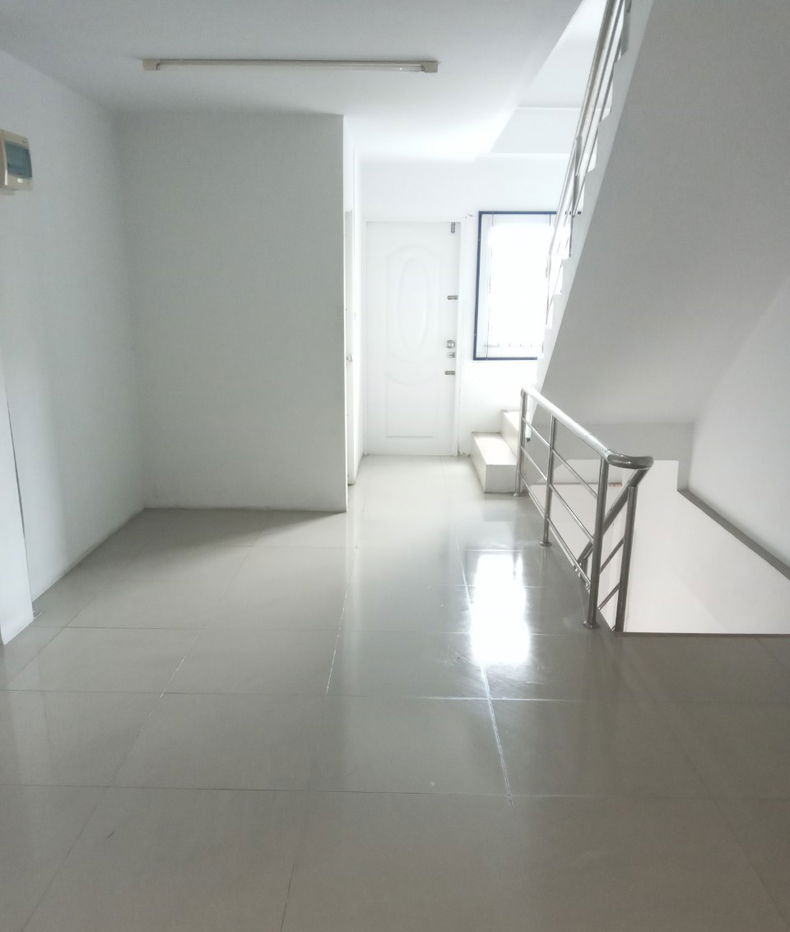 picture อาคารพาณิชย์ 104 square meter Chonburi Si Racha Nong Kham for 4257000 THB - 3/6