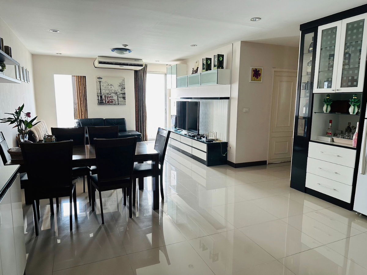 picture Two-bedroom unit for sale in NS Tower Bangna Condominium, 2 minute walk from Central Bangna Department Store - 2/16
