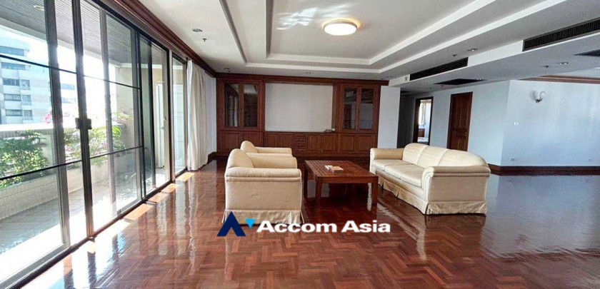 picture 🔼🔽 AccomA 📩 Classic wood-finished condo with large balcony in Sukhumvit (24440) - 2/15