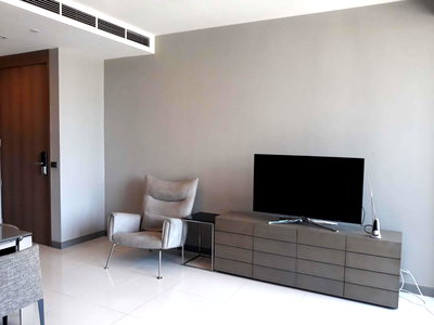 คอนโด สีลม สาธร : ขาย  ห้อง  2 ห้องนอน ที่ คอนโด เอ็ม สีลม, เดินเพียง 6 นาทีจากสถานี BTS ช่องนนทรี