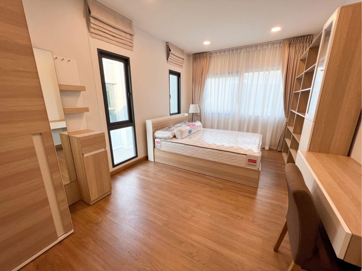picture P0124 For Rent!!!! Centro Bangna - 11/13