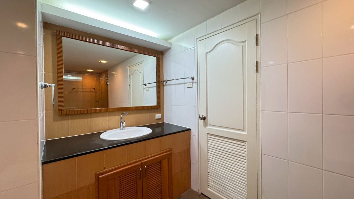 picture Srivara Mansion   22th Floor South 3 Br 2 BT - 23/27