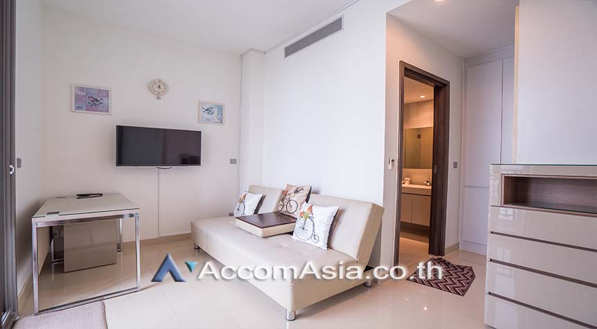 รูป 🔼🔽 AccomA 📩 Modern white-tone condo with city balcony in Sukhumvit at Quattro Thonglor (13000592) - รูปที่ 3/10