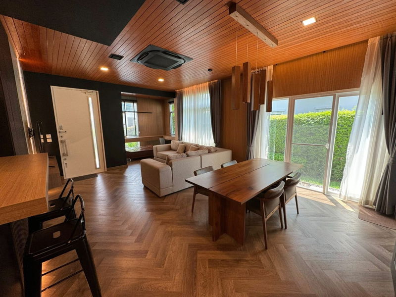 บ้านเดี่ยวให้เช่า : บ้านเดี่ยวแต่งหรูสไตล์โมเดิร์น มัณฑนา บางนา-วงแหวน ตรงข้ามเมกาบางนา