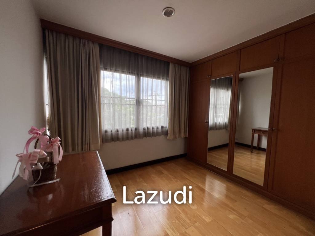 picture 4 Bedroom 4 bathroom Condo 272 Sq.m. at Liang Garden Bangkok - 11/17
