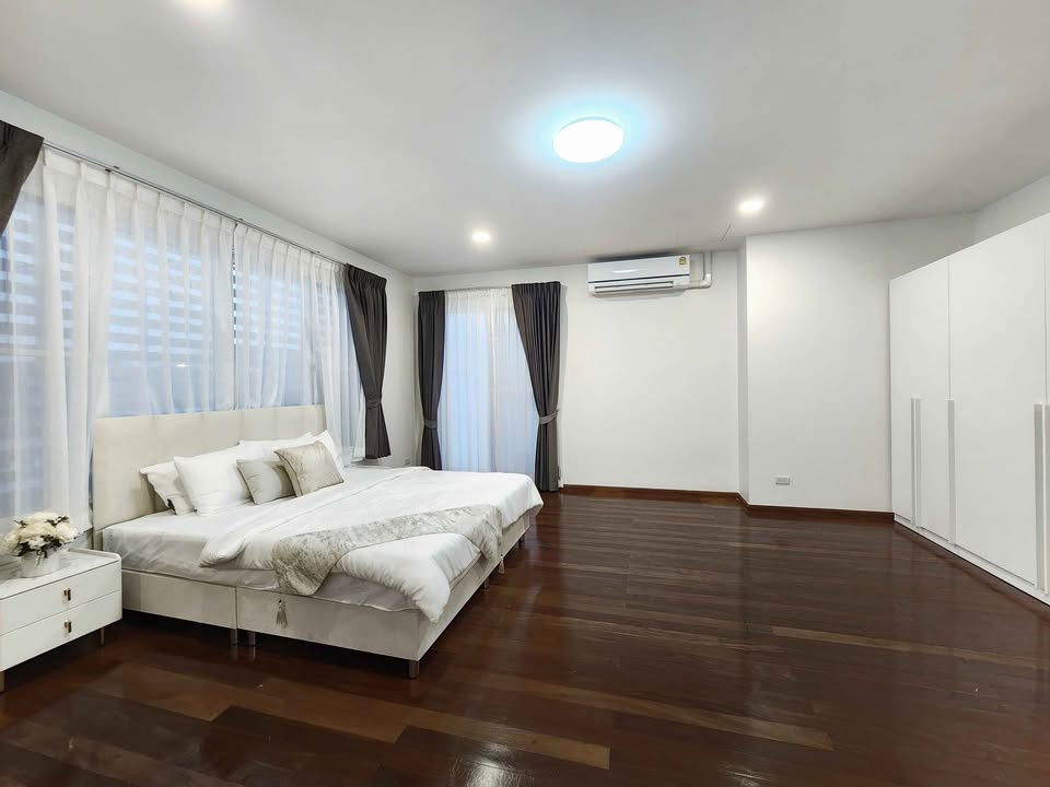 รูป 🟢For Rent🟢บ้านเดี่ยวสุดหรู 3ชั้น ย่านรัชดานิเวศน์ บ้านสวย เฟอร์ครบ📱ADD LINE @nathong97 (ตอบ ⚡ 24 Hr) P635 - รูปที่ 43/49