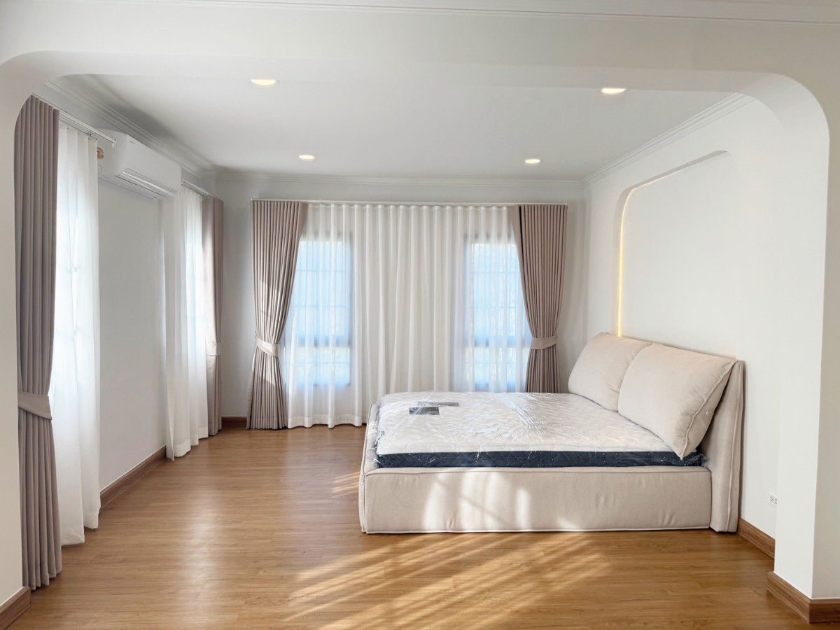 picture 🟢For Sale🟢Centro Bangna, near Mega Bangna, beautiful house, ready to move in. ADD LINE @nathong97 (reply ⚡ 24 Hr) P654 - 4/16