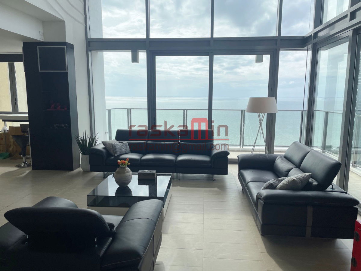 picture For Sale –Duplex High-Floor Unit at Northpoint Condominium - 10/25