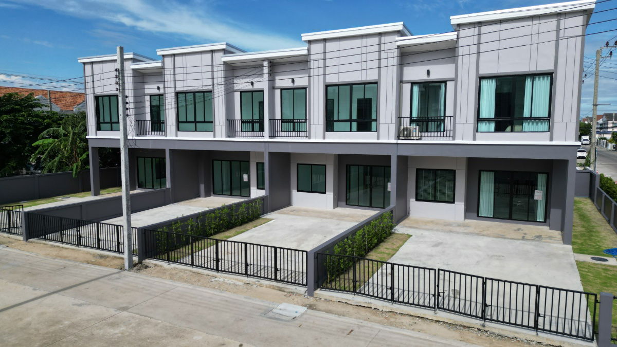 รูป โครงการ Narit Ville ทาวน์โฮม 2 ชั้น 4 ห้องนอน 4 ห้องน้ำ - รูปที่ 1/18