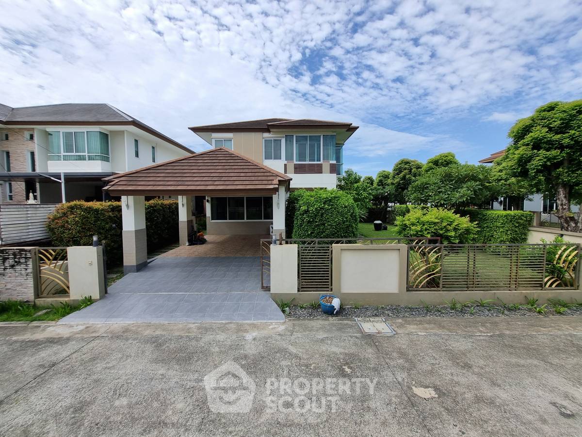 picture 3-BR House at Busarakham Residence in Sala Thammasop (ID 2180220) - 1/24