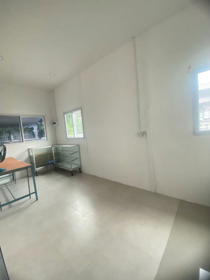 รูป 📌บ้านเดี่ยวให้เช่า ซอยแบริ่ง 48 สุขุมวิท 107 💥ราคาสุดคุ้ม เพียง 15,000 บาท/เดือน บ้านเดี่ยวในเมือง ใกล้รถไฟฟ้า เข้าอยู่ได้ทันที! - รูปที่ 5/9
