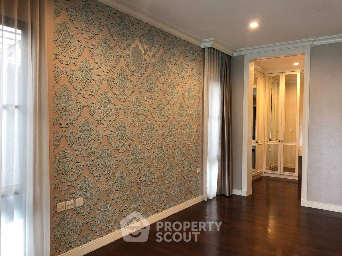 รูป บ้าน 5-ห้องนอน ที่ นาราสิริ ไฮด์อเวย์ ใน นวมินทร์ (ID 1539813) - รูปที่ 2/13