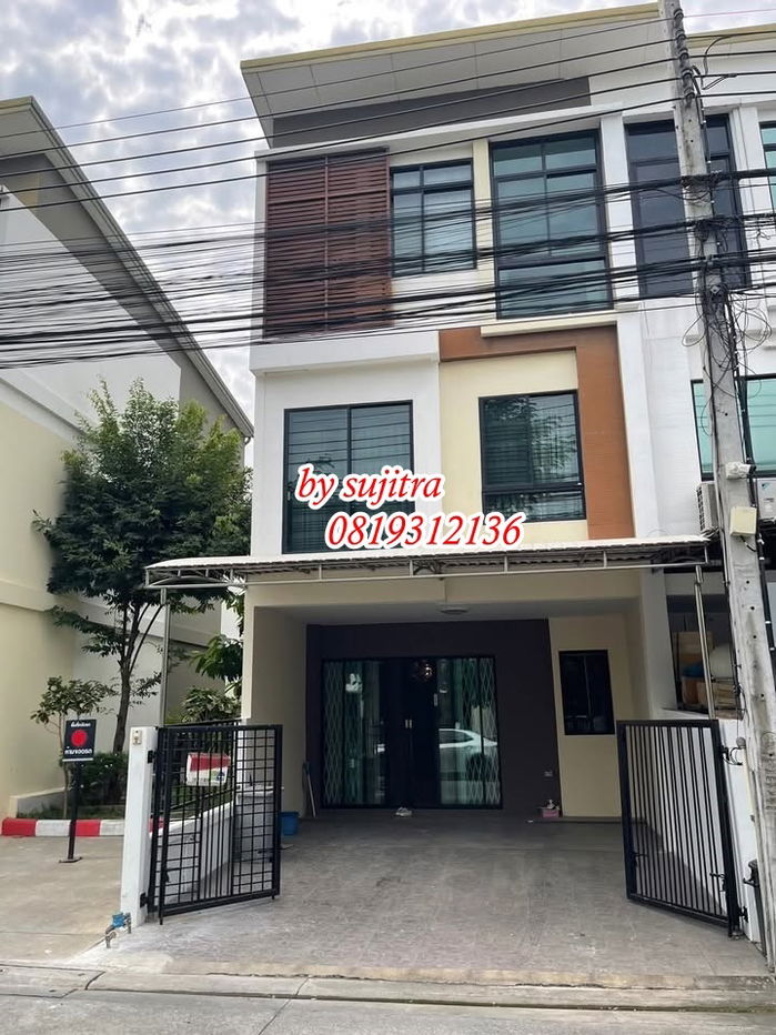 รูป ให้เช่า ทาวน์โฮม 3 ชั้น ห้องมุม อยู่ วิภาวดี60 - รูปที่ 1/12