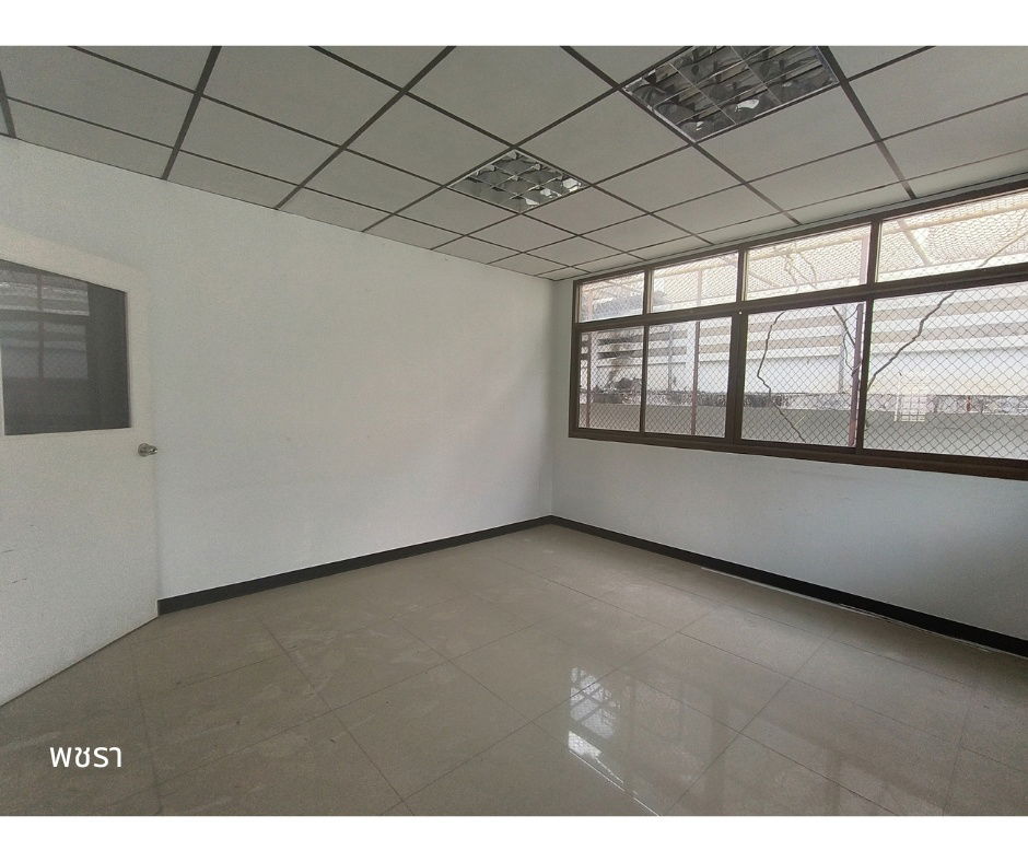 picture Office Space for Rent in the Heart of Bangkok ⭐ Size: 115 sqm | Located on Lan Luang Road | Parking Available - 9/9