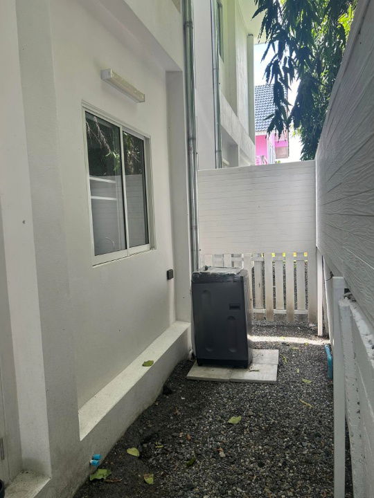 รูป ให้เช่า บ้านในโครงการน้ำผึ้งวิลเลจ  ปลอดภัย ใกล้โรงเรียนนานาชาติ RW006726  - รูปที่ 9/18