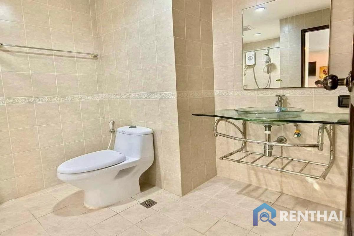 picture Great Deal Resort-Style Condo with Tenant 1 bedroom 35 sqm - 8/19