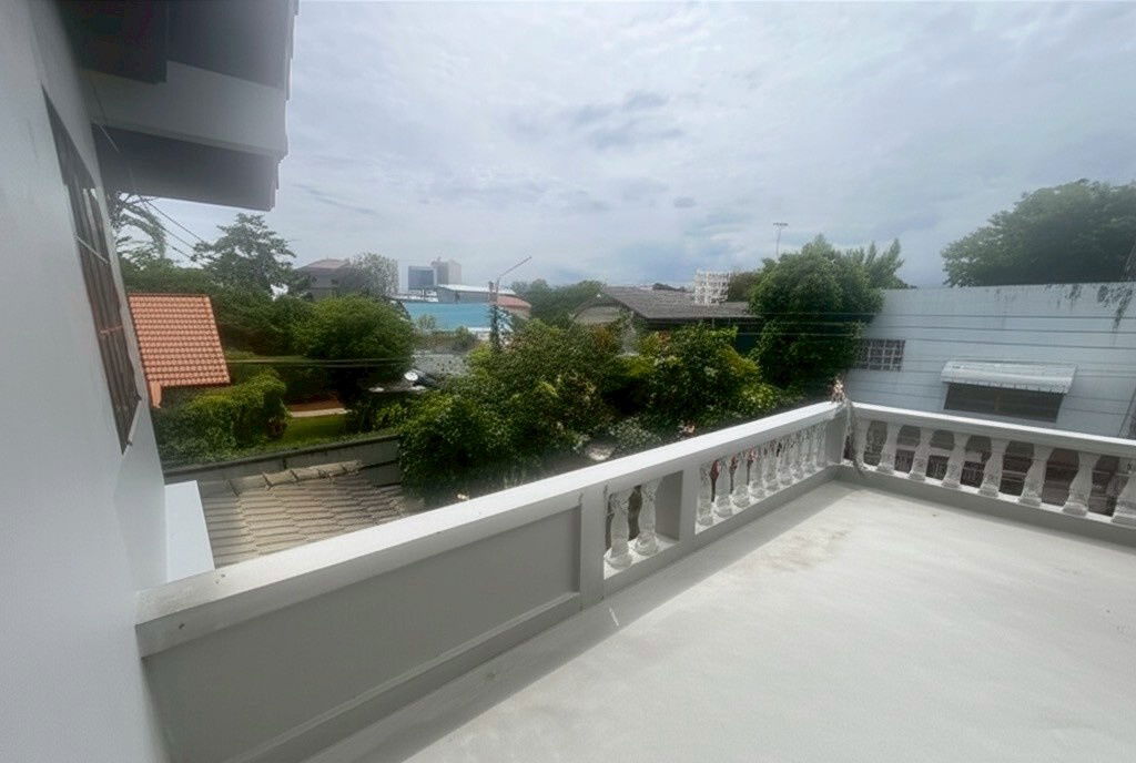 รูป ขายบ้านเดี่ยว 2 ชั้น เฉลิมพระเกียรติ ร.9 ซ.6 80 ตารางวา - รูปที่ 14/15