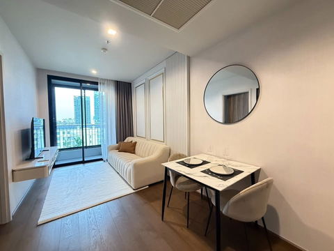 Condo for Rent Ideo Q Sukhumvit 36 (CR02669)