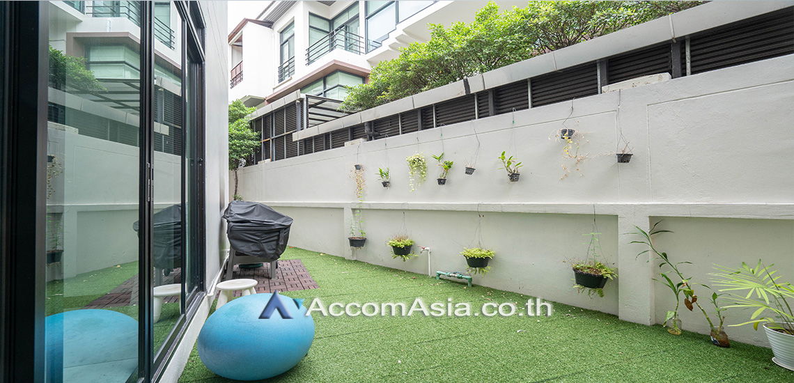 picture 🔼🔽 AccomA 📩  Minimalist Box-Shape Home with Natural Light and Utility Room (AA13422) - 20/20