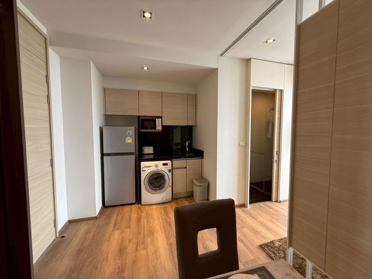 picture For rent Park 24 ,nice room, high floor, fully furnished, Near BTS Phrom Phong, ready to move in - 9/15