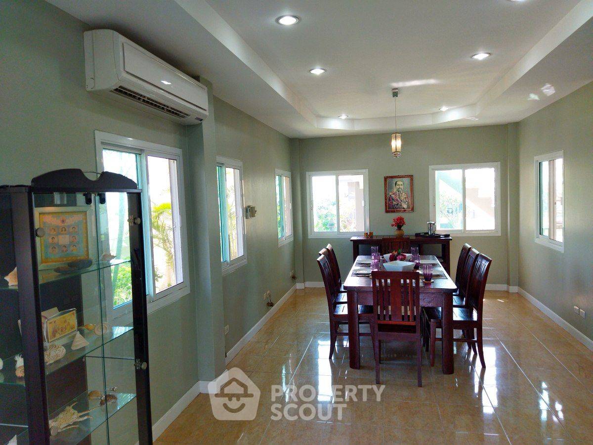 picture 5-BR Villa in Kui Buri (ID 1233501) - 22/34