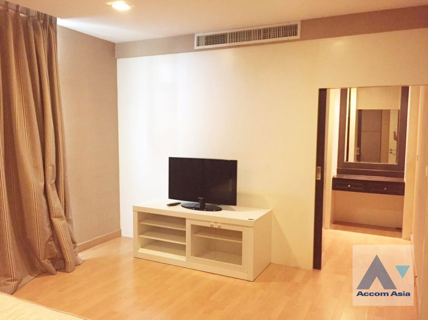 picture 🔼🔽 AccomA 📩 Spacious unit with cozy living and warm wooden tone (1515877) - 6/17