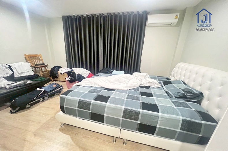 รูป ขายทาวน์โฮม 3 ชั้น หมู่บ้านนลินอเวนิว พลัส ถนนสามวา หลังมุม ใกล้รถไฟฟ้าสายสีชมพู - รูปที่ 5/10
