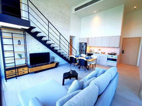 Code: KJ7824  ให้เช่า The Lofts Silom 🔥🔥 จองเดือนนี้รับส่วนลด1,000บาท 🔥🔥 @kjcondo (มี@ข้างหน้าด้วยนะคะ)