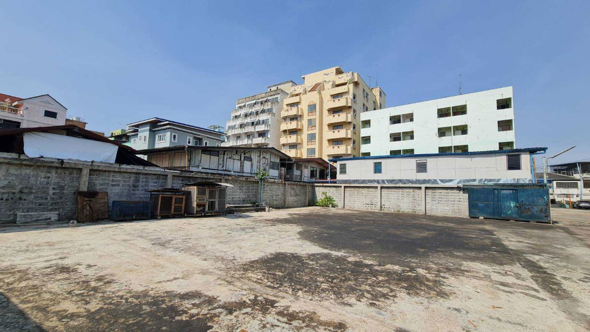 picture 🔹 Prime Land with Buildings for Sale in Prachasongkroh 29 Alley, Din Daeng, Bangkok 🔹 - 8/8