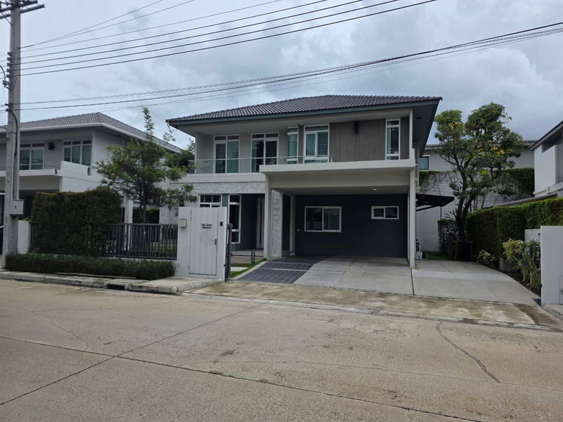 บ้านเดี่ยวให้เช่า : ให้เช่า 1 ห้อง ที่ : หมู่บ้านมัณฑนา บางนา-วงแหวน