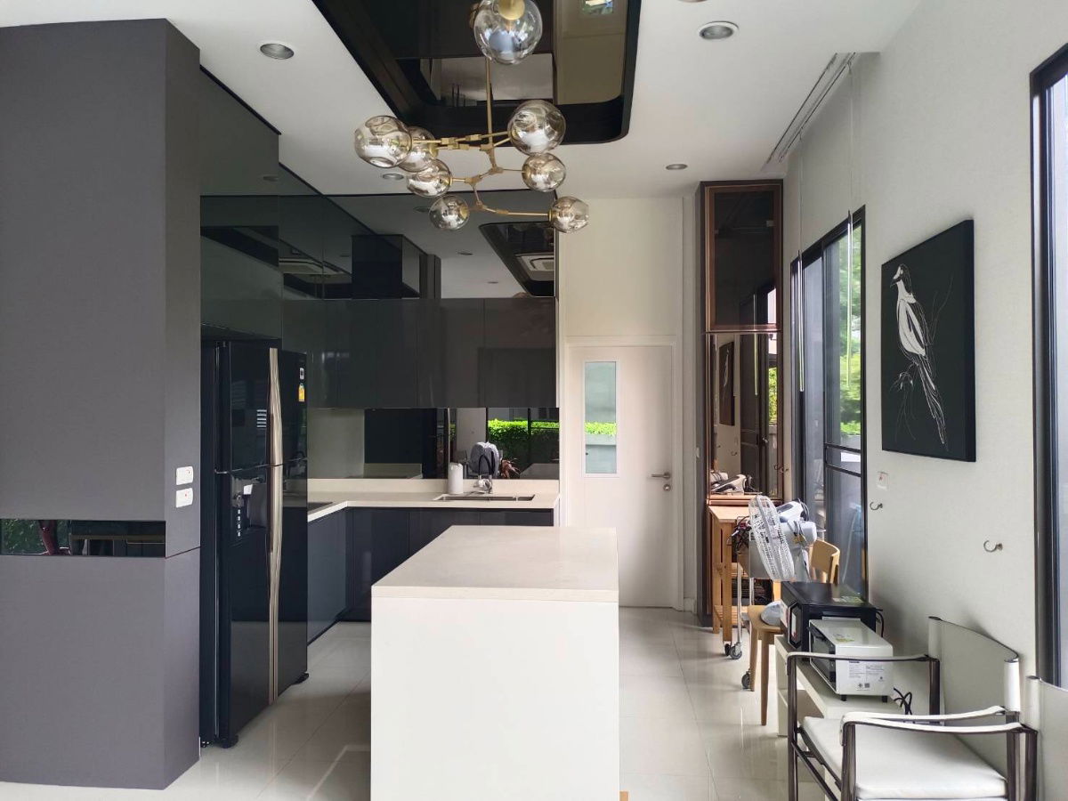 picture  3-bedroom detached house for sale in Mooban Nara Botanic Srinakarin, Yellow line Lasalle Skytrain Station - 8/18