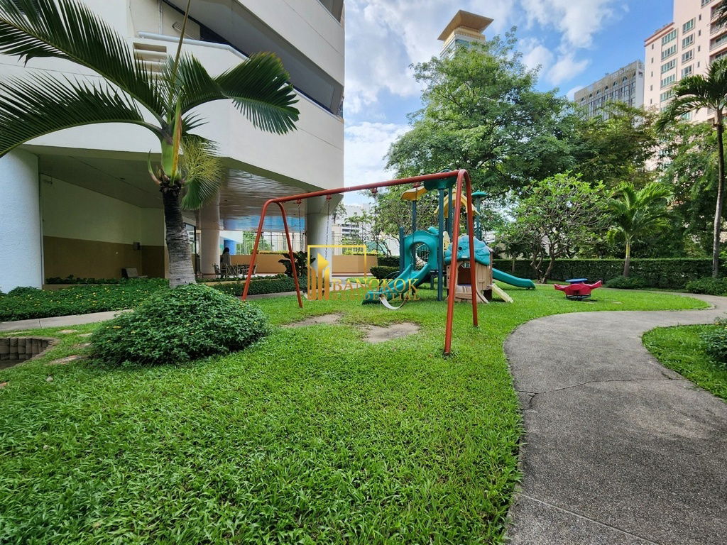 รูป Baan Suanpetch | Spacious 2 Bedroom Condo in Phrom Phong - BR60479CD - รูปที่ 28/34