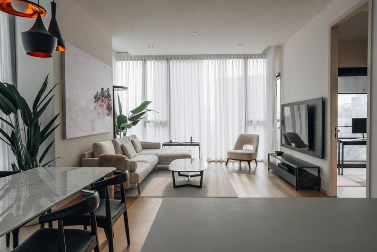 ❖ Nice Decoration ❖ 20+ Floor, 90.62 sq.m. | 2 Bedroom, 2 Bathroom | Condo near BTS Thonglor 190 m., Major Cineplex in the Sukhumvit area 550 m.