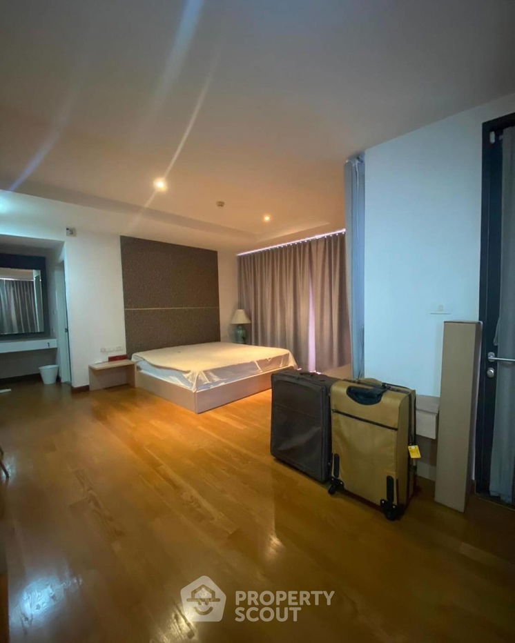 picture 2-BR Condo at W8 Thonglor 25 Condominium close to Thong Lo (ID 1981501) - 2/7