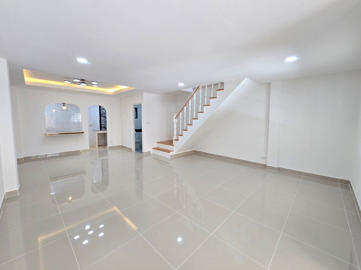 รูป หมู่บ้านพรพิมาน ซ.10/1 เนื้อที่28ตรว. 3นอน 2น้ำ ราคาขาย 2.2ล้าน - รูปที่ 6/22