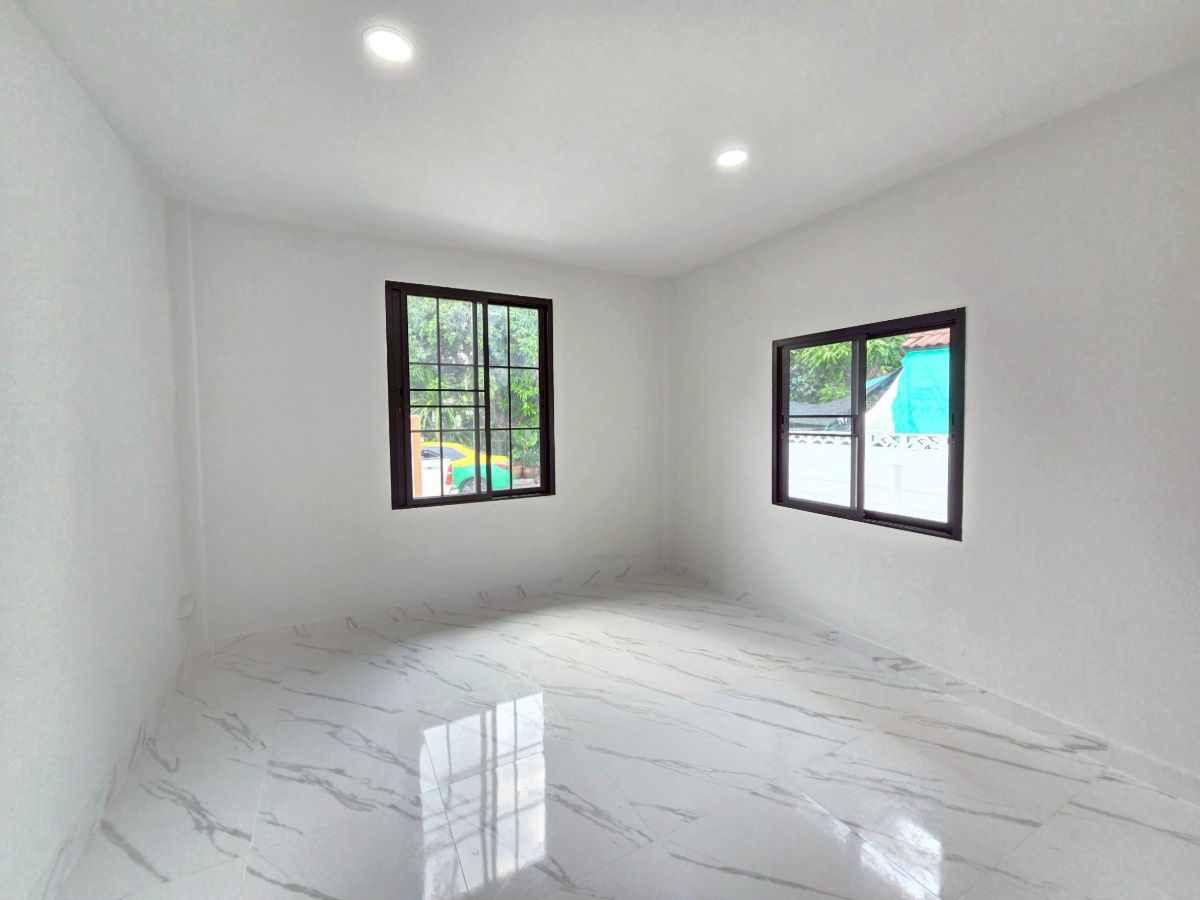 รูป หมู่บ้านธราดลบุรี ซ.2 (บ้านแฝด) - รูปที่ 3/21