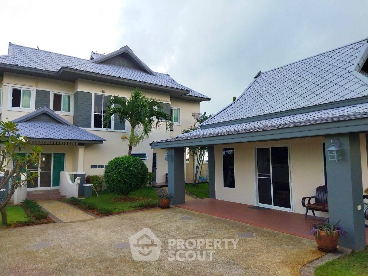 picture 5-BR Villa in Kui Buri (ID 1233501) - 8/34