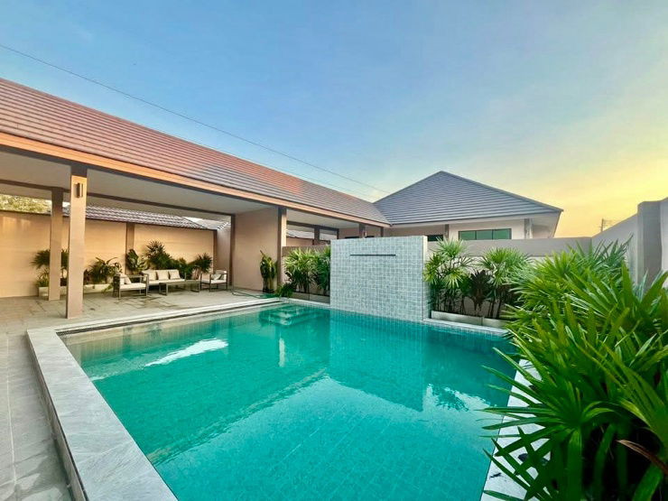 รูป พูลวิลล่าพัทยาหรูราคา 8,990,000฿ - รูปที่ 2/9