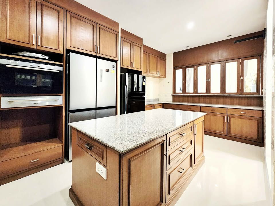 picture 🏡 For rent, 3-storey detached house, very luxurious - Ratchada 16 area, near MRT Huai Khwang, 250,000 baht, property code: RS1008 - 15/26