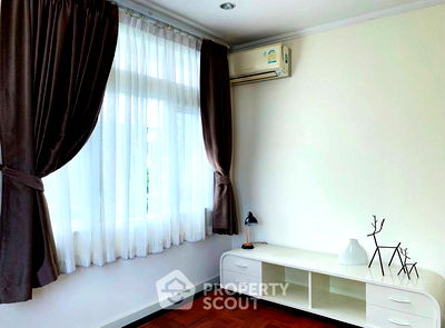 Houses for sale Boonthavorn Kaset Navamin : 3-BR House with garden in Perfect Masterpiece Ekamai Ramintra (ID 1512640)