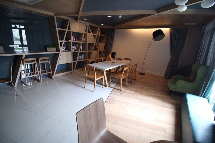 picture 🔥Best deal in Ideo Blucove Sukhumvit🔥 private corner unit for rent with bathtub - 12/13
