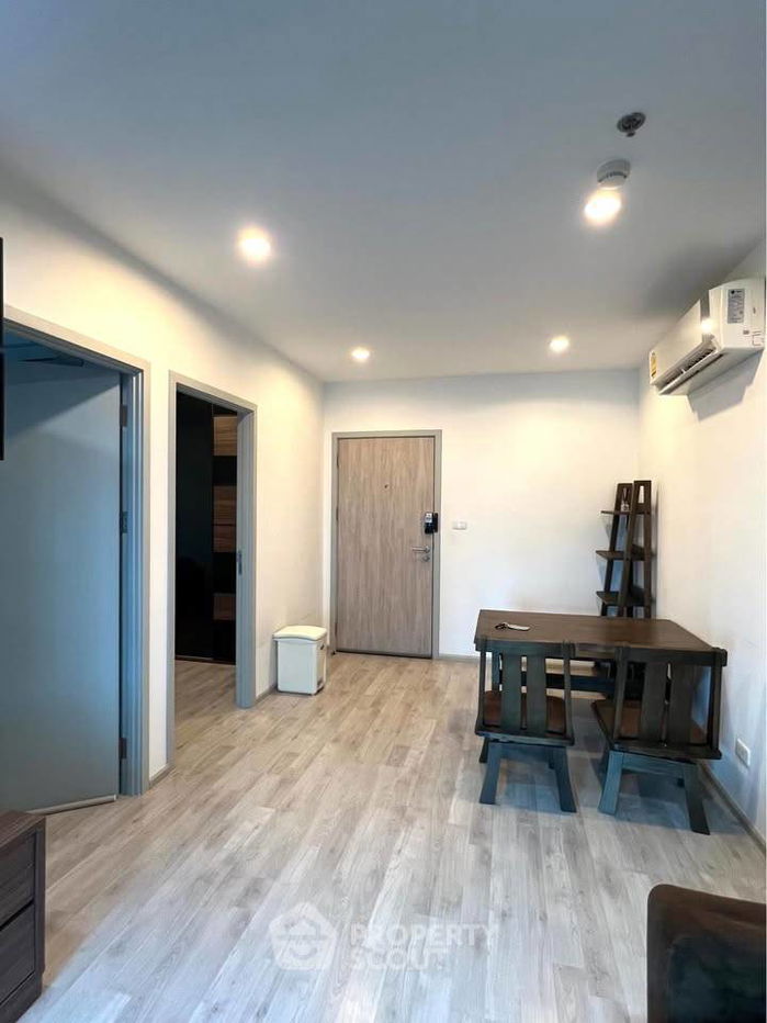 picture 2-BR Condo at Ideo Mobi Charan Interchange near MRT Fai Chai (ID 2226068) - 1/8