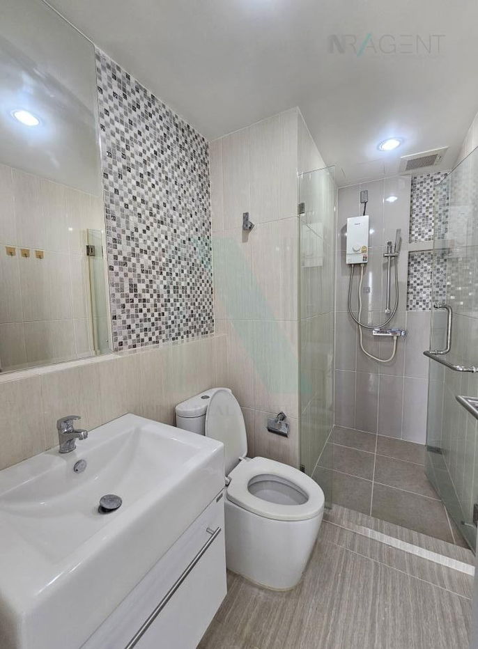picture For Rent Condo LIFE RATCHADAPISEK Building 1, Floor 12A,2 bed room, Room size 65 sqm - 8/8