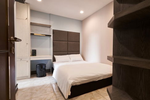 For rent: Pathumwan Resort, 10th floor