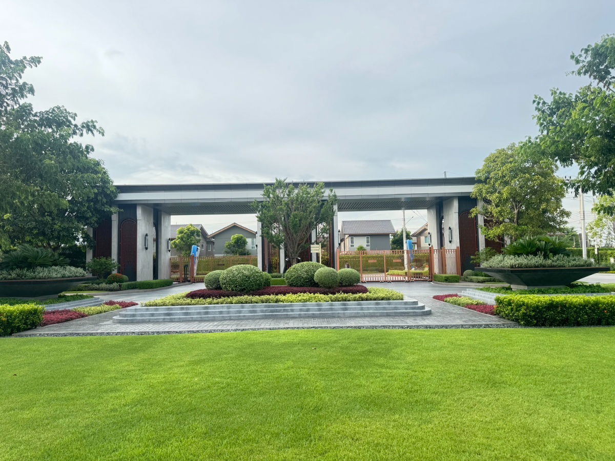 picture “Every day feels like a holiday in this thoughtfully designed home — a perfect blend of comfort and serenity at Setthasiri Bangkok–Pathumthani 2.” - 28/29