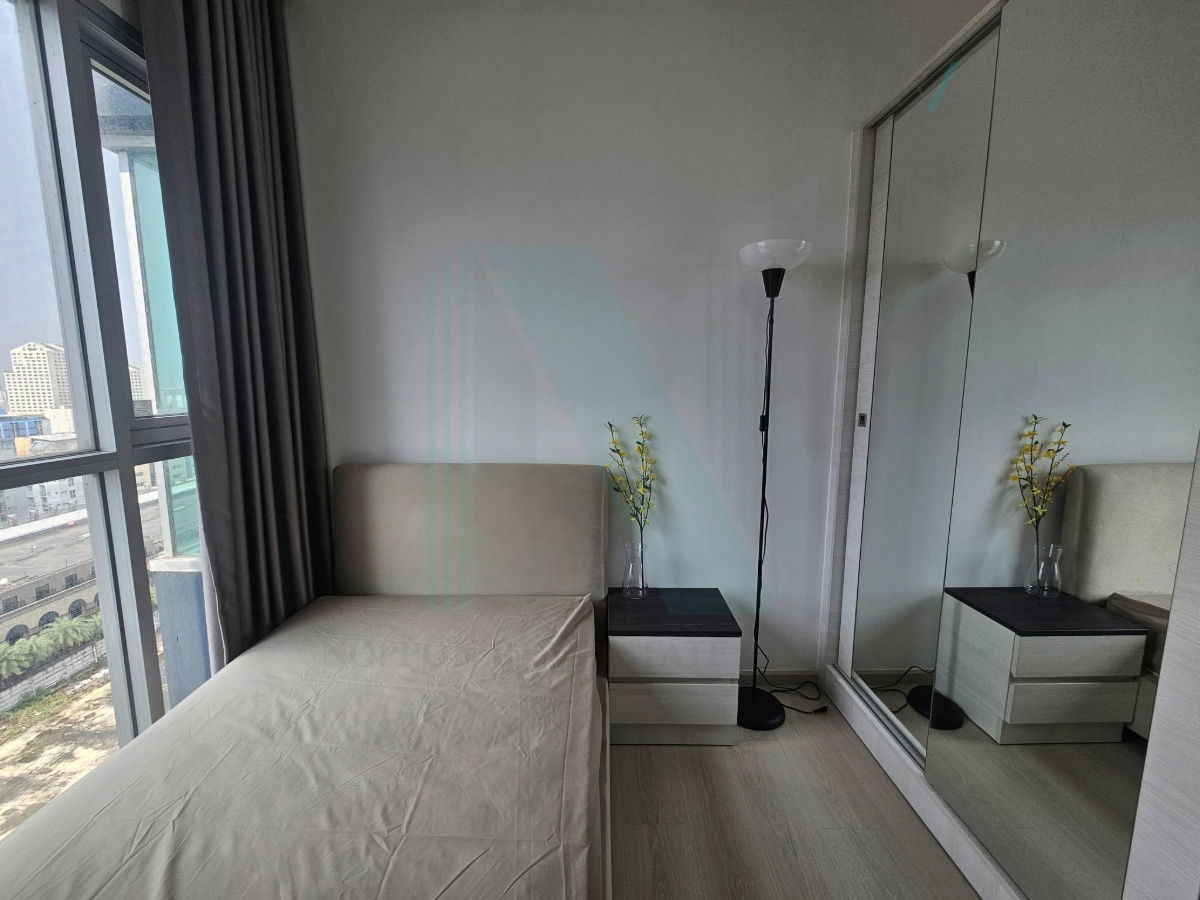 picture For Rent Condo LIFE RATCHADAPISEK Building 1, Floor 12A,2 bed room, Room size 65 sqm - 6/8