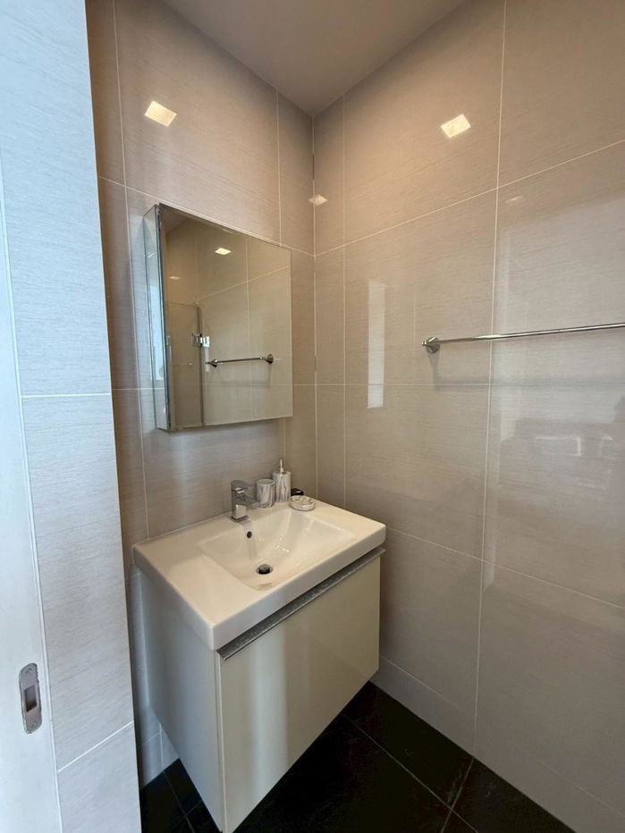 picture For rent Park 24 ,nice room, high floor, fully furnished, Near BTS Phrom Phong, ready to move in - 13/15