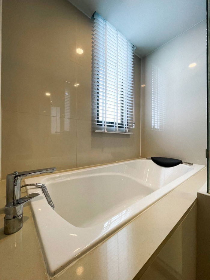 picture For Sale: The Tree Sukhum 64 Duplex 2BR Sale with Tenant  - 15/20